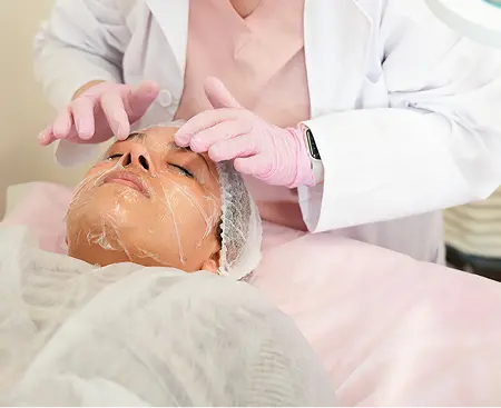 HydroGlow HydroFacial