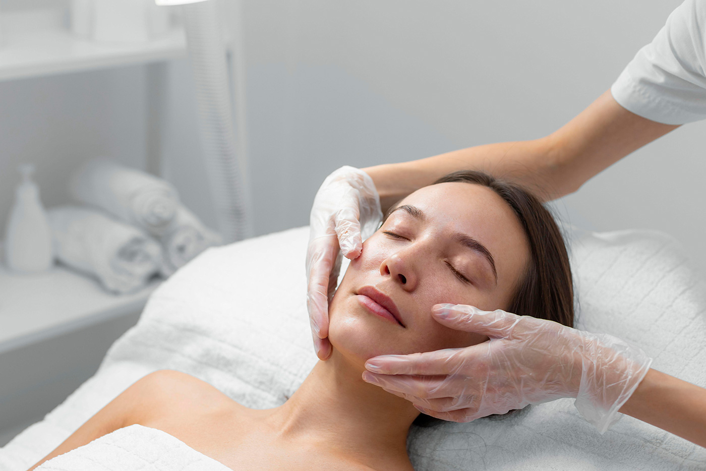 Microneedling Rich PLLA Lifting Therapy